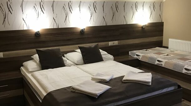 Royal Hotel***