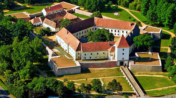 Holdvirág Hotel