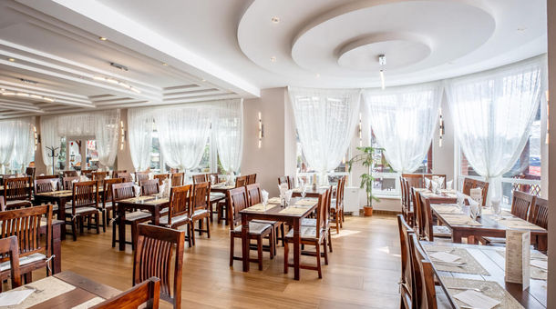 Hotel Járja***