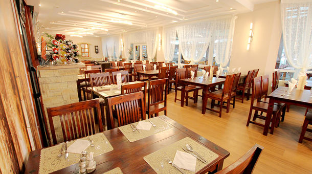 Hotel Járja***