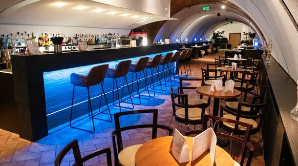 CE Plaza Hotel****