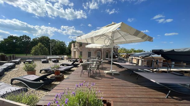 CE Plaza Hotel****