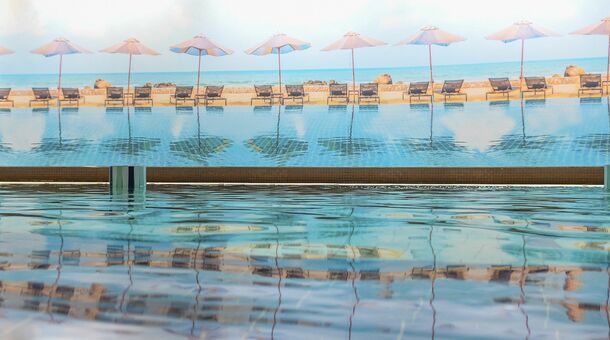 CE Plaza Hotel****