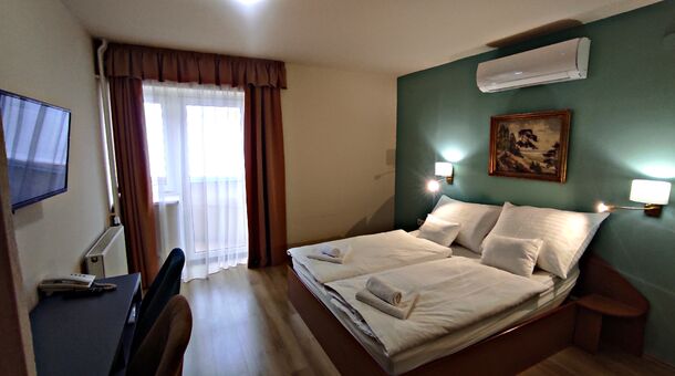 Átrium Hotel***