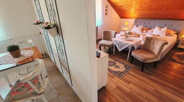 Elisoria Apartmanház