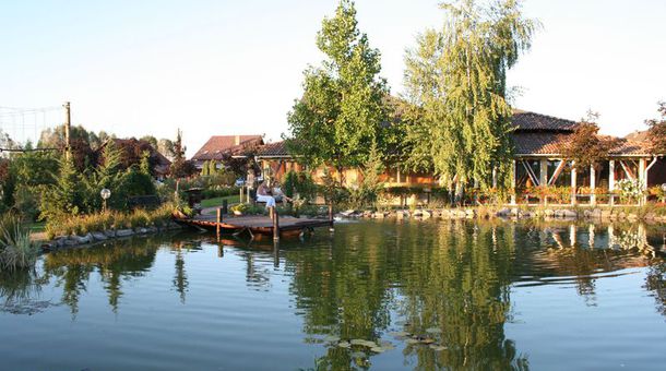 Bagolyvár Étterem & Vendégház & Wellness