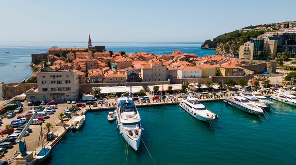 Napfény, nyár, Montenegró!