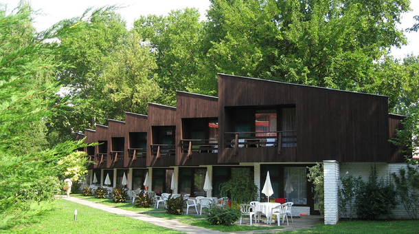 Hotel*** Melis
