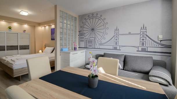 HR Apartmanház