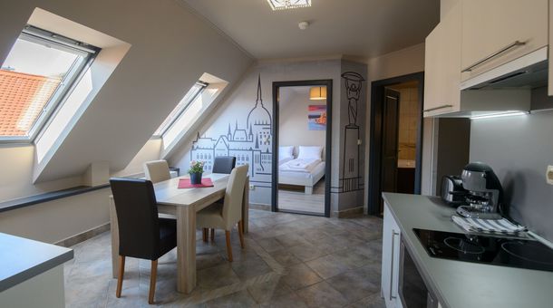 HR Apartmanház