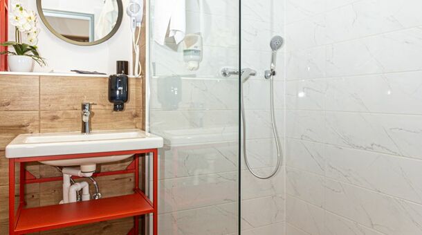 R73 Residences****