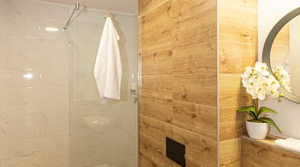 R73 Residences****