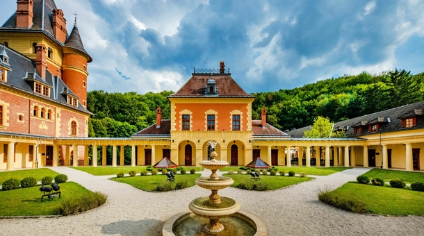 Kastélyhotel Sasvár Resort