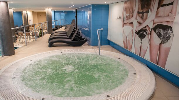 CE Plaza Hotel****