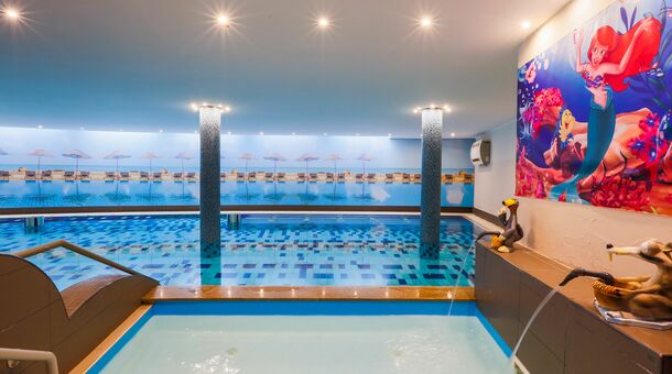 CE Plaza Hotel****
