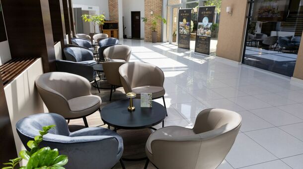 CE Plaza Hotel****