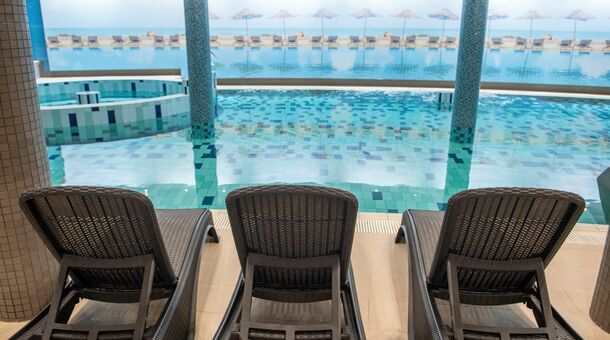 CE Plaza Hotel****