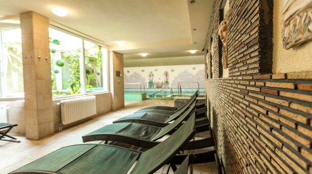 Elizabeth Hotel****