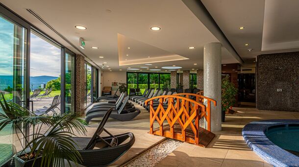 Castellum Hotel Hollókő****