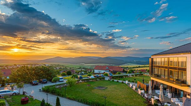 Castellum Hotel Hollókő****