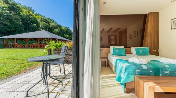 Castellum Hotel Hollókő****