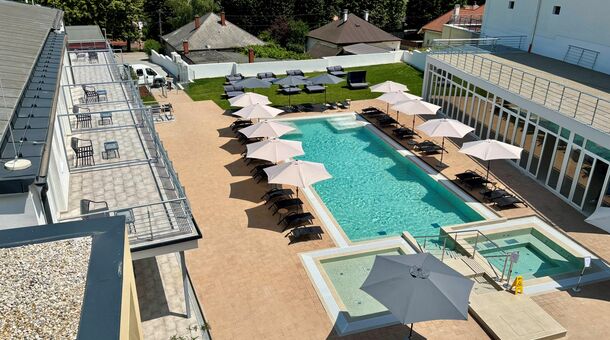 CE Plaza Hotel****