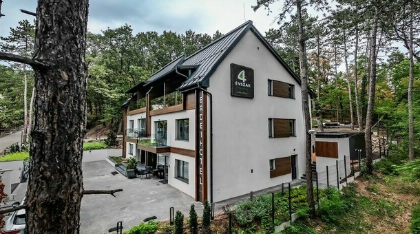 4 Évszak Erdeihotel****