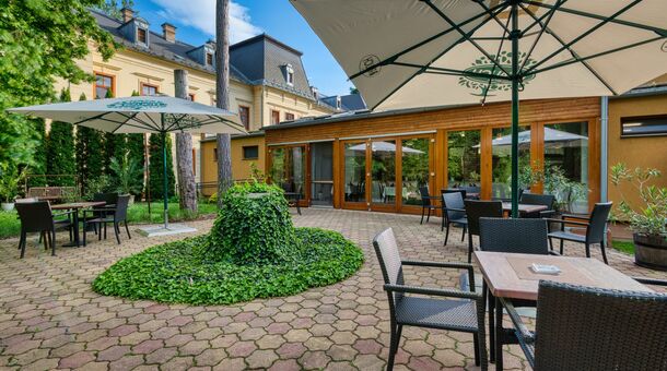 Főnix Wellness Resort****