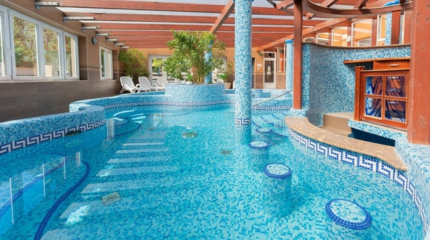 Bagolyvár Étterem & Vendégház & Wellness