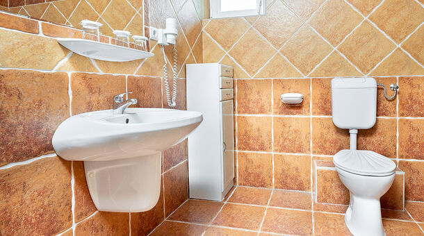 Bagolyvár Étterem & Vendégház & Wellness