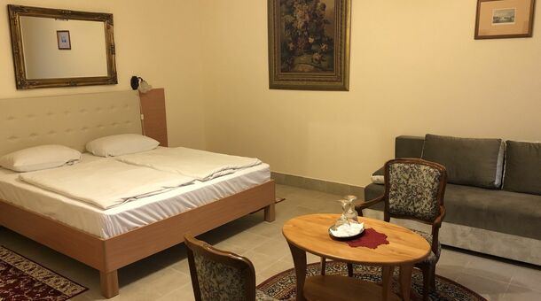 Festetich Kastélyszálló és Zsuzsanna Hotel