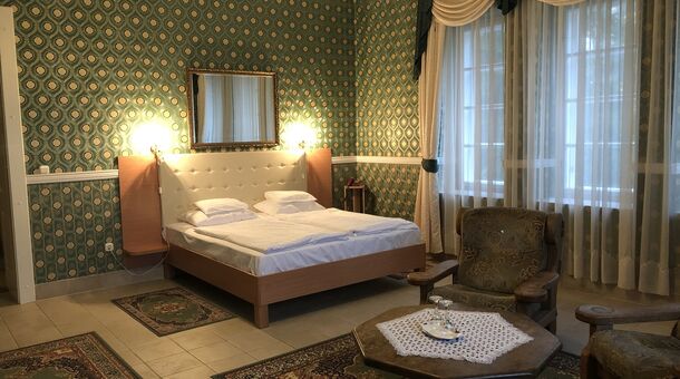 Festetich Kastélyszálló és Zsuzsanna Hotel