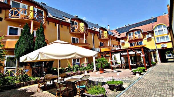 Átrium Hotel***