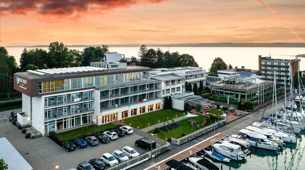 Hotel Yacht**** Wellness & Business