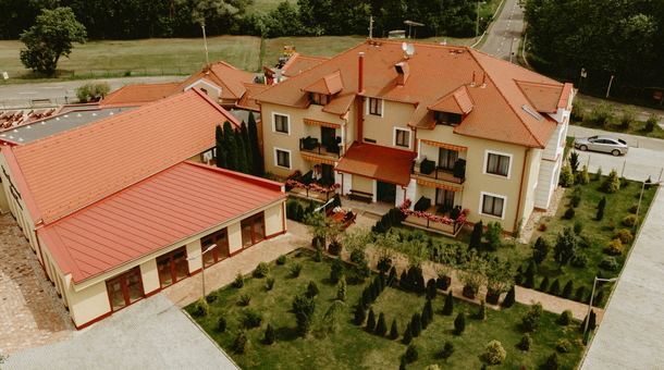 Szerencsemák Panzió