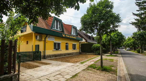 Fészek Apartmanház