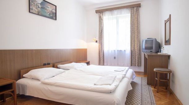 Hotel Sirály