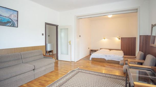 Hotel Sirály