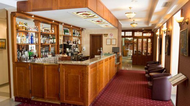Elizabeth Hotel****