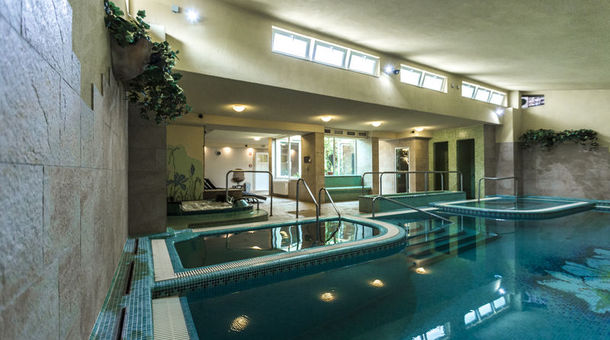 Elizabeth Hotel****