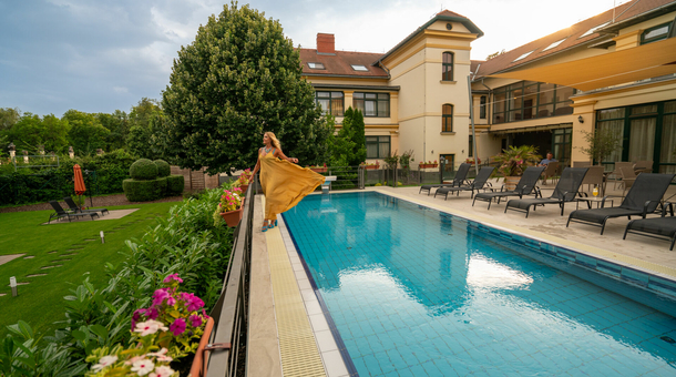 Elizabeth Hotel****