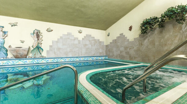 Elizabeth Hotel****