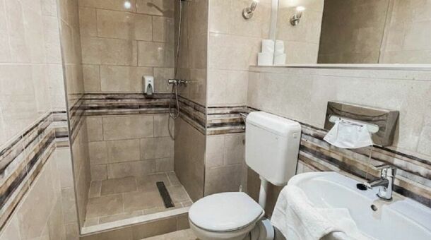 Hotel Unicornis***