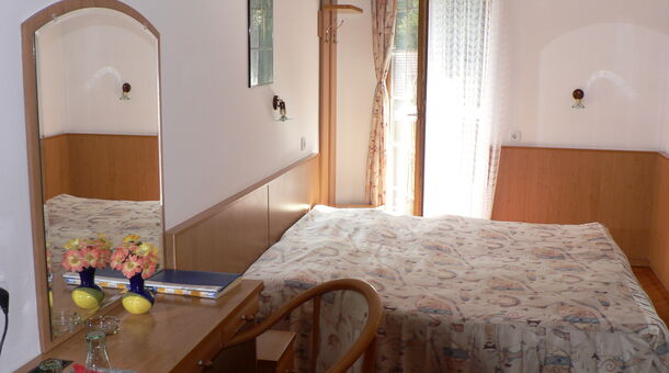 Hotel Szeleta***