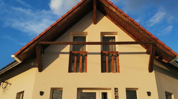 Megnyugtat-lak Apartmanház