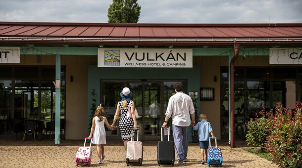 Vulkán Wellness Hotel & Camping