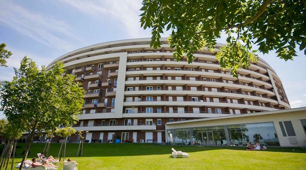 Club 218 Holiday Apartman