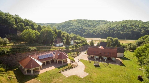 Naspolya Panzió