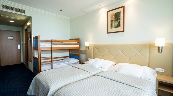 Hotel Marina-Port****
