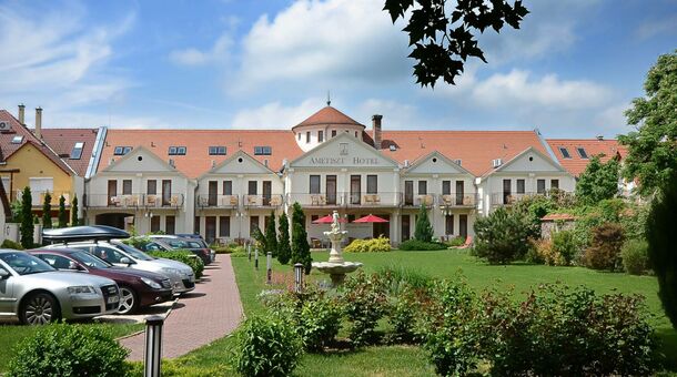 Ametiszt Hotel